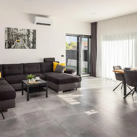 Andrea Holiday home Sibenik